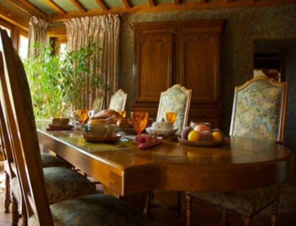 Chambres D'Hotes Les Pierries Vézannes 외부 사진